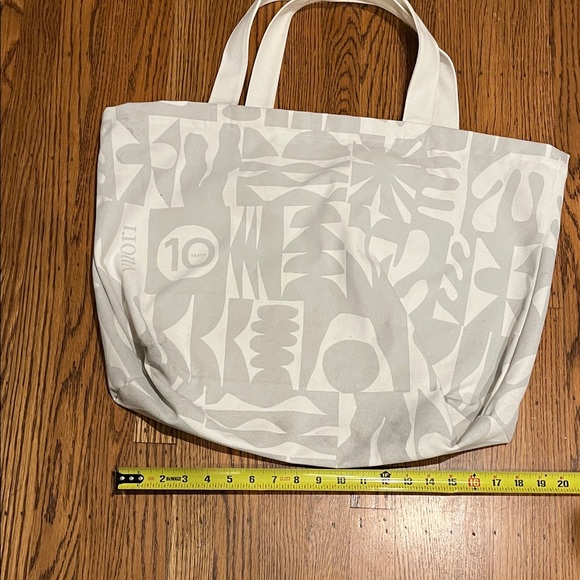 Vuori Tote Bag - Picture 4 of 8